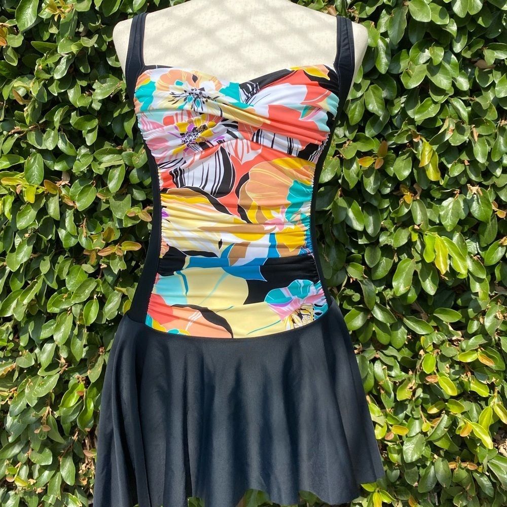 Maxine Of Hollywood Skirted Swim Dress